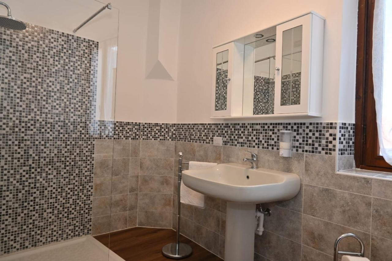 B&B Del Corso Castano Primo Ngoại thất bức ảnh