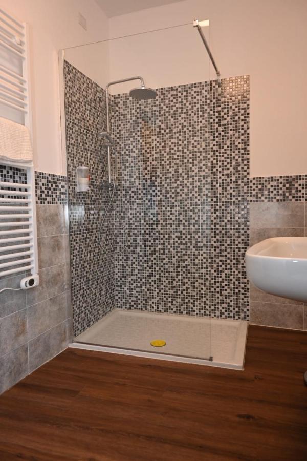 B&B Del Corso Castano Primo Ngoại thất bức ảnh